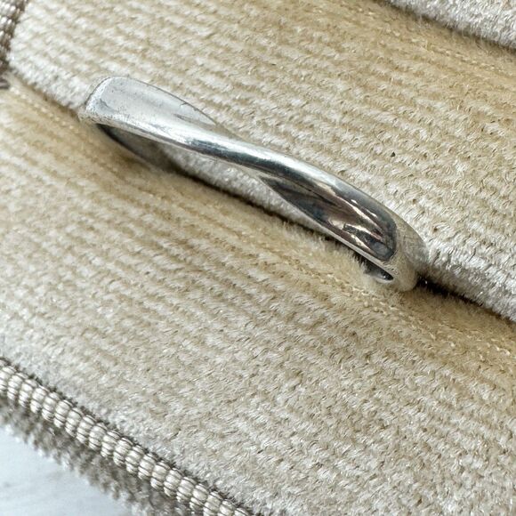 Sterling Silver Minimalist Twisted Simple Band Ring Size 6.5 Signed - Picture 2 of 10